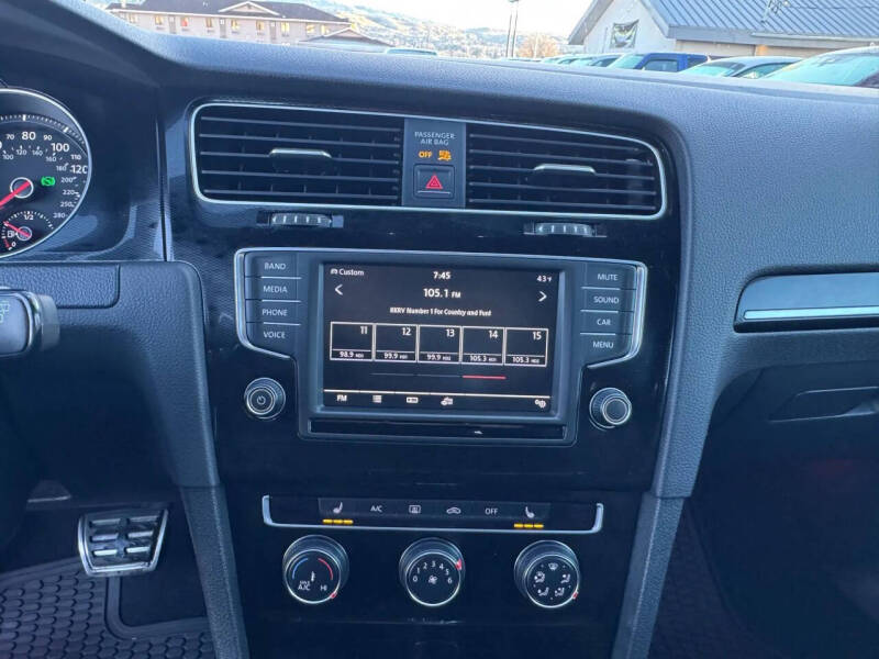 2017 Volkswagen Golf GTI