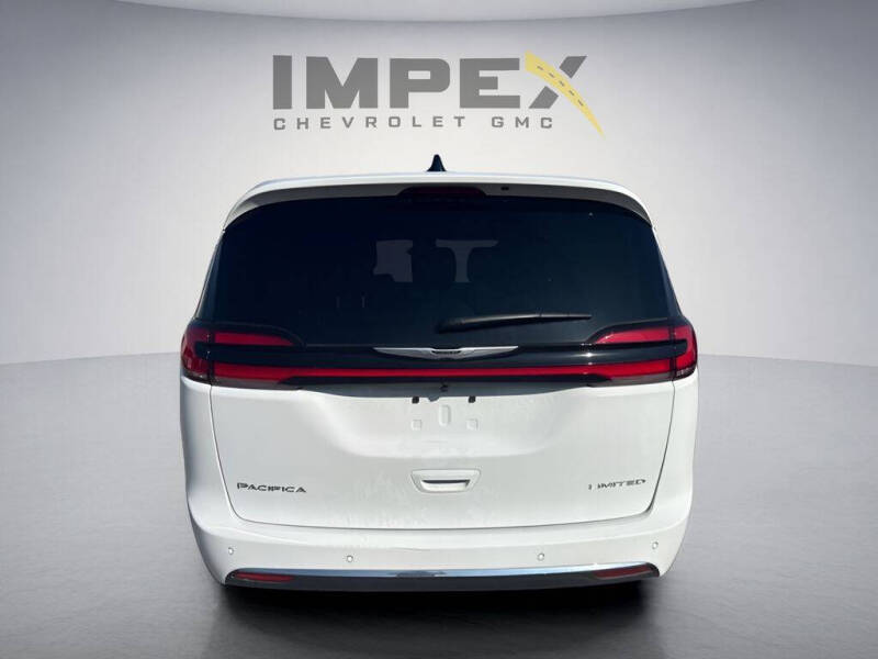 2026 Chrysler Pacifica Limited