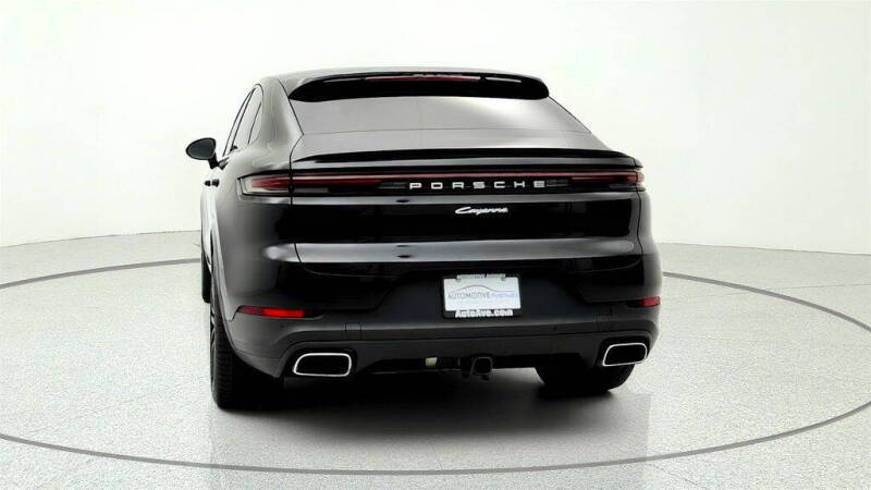 2024 Porsche Cayenne Coupe