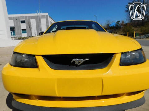 2004 Ford Mustang Mach 1 Premium