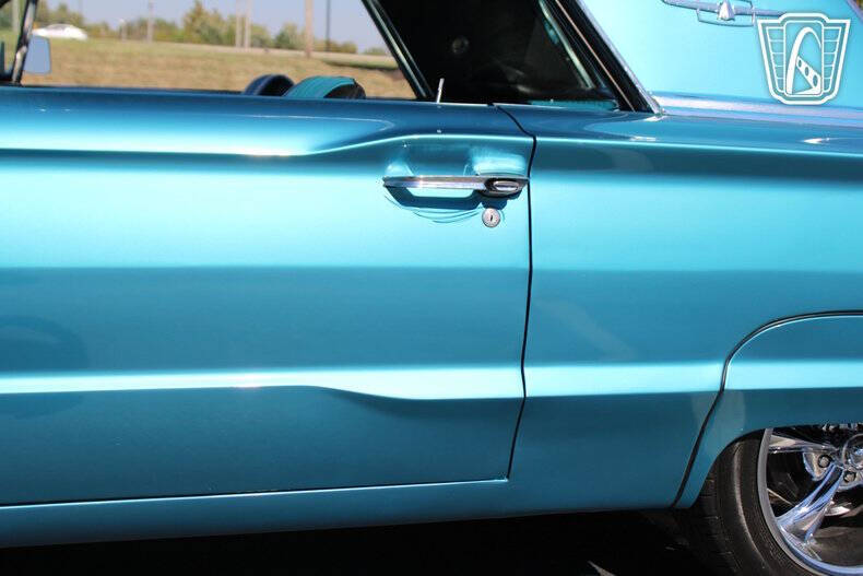 1965 Ford Thunderbird