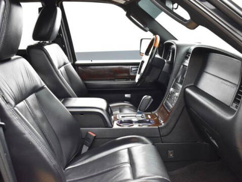 2017 Lincoln Navigator L Select