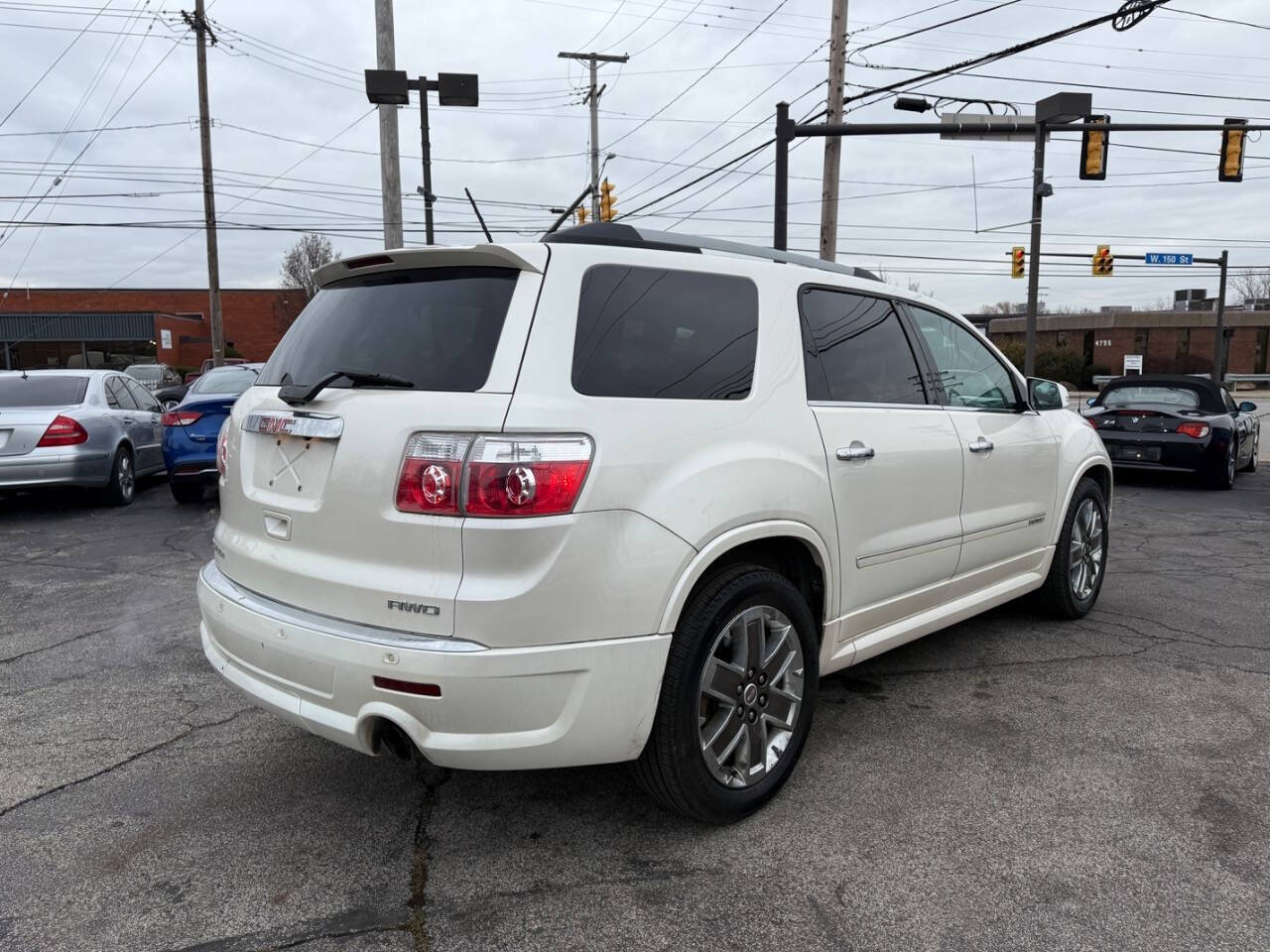 2012 GMC Acadia for sale at AVS AUTO GROUP LLC in CLEVELAND, OH