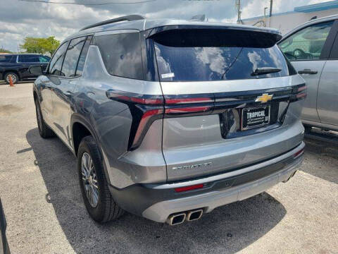 2025 Chevrolet Traverse LT