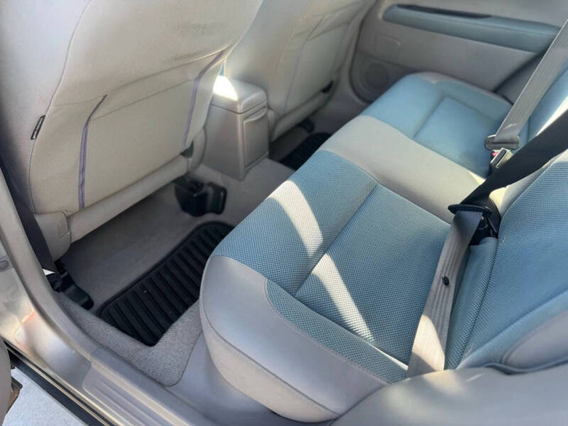 2005 Subaru Forester X