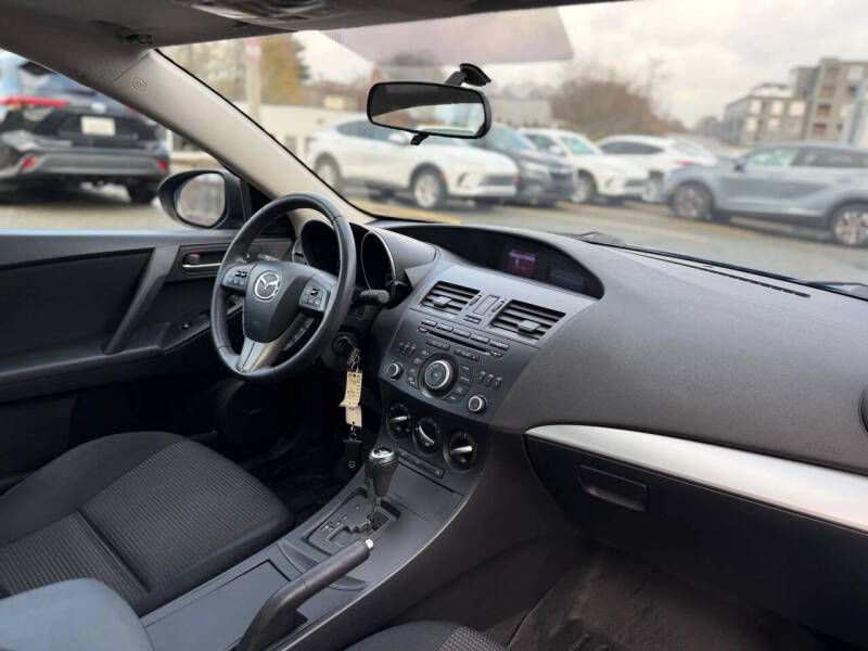 2012 Mazda MAZDA3 i Touring