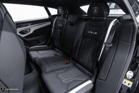 2023 Lamborghini Urus S