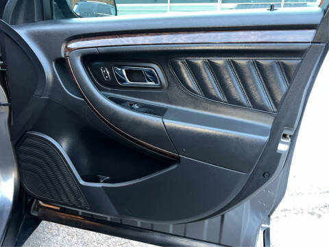 2014 Ford Taurus Limited