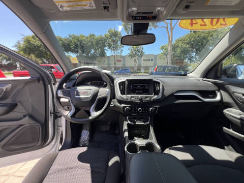 2024 GMC Terrain SLE