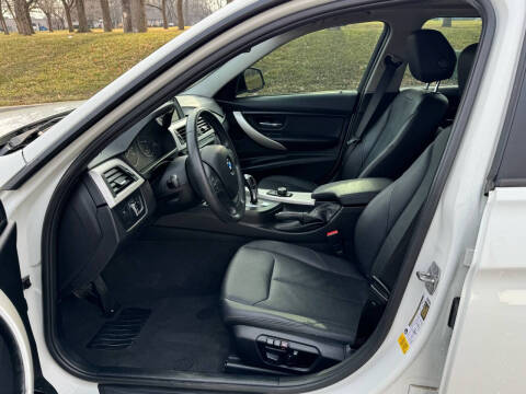 2015 BMW 3 Series 320i