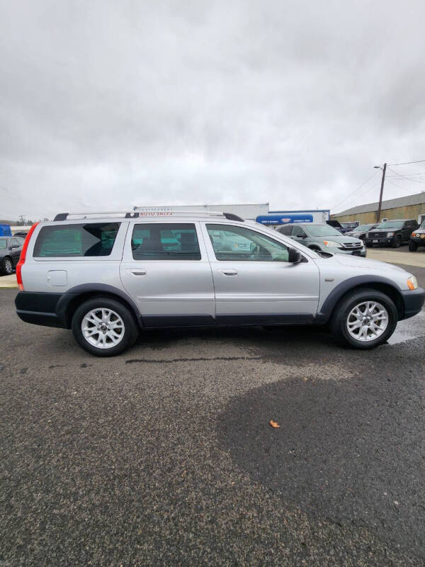 2005 Volvo XC70