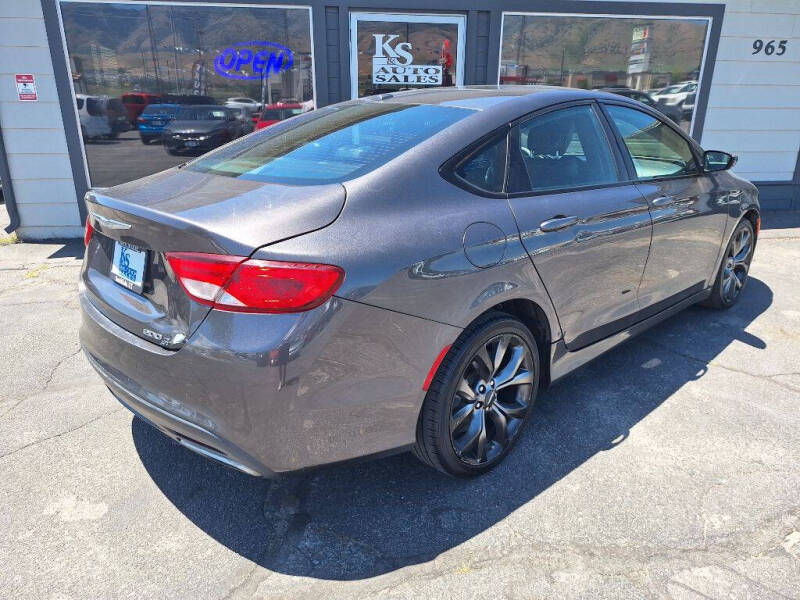 2015 Chrysler 200 S