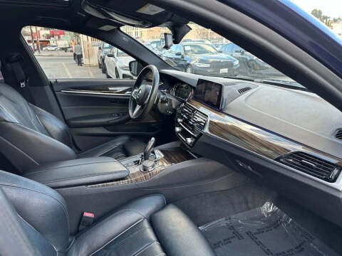 2019 BMW 5 Series 540i