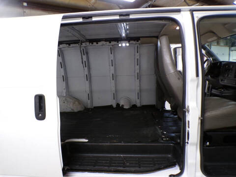 2017 Chevrolet Express 2500