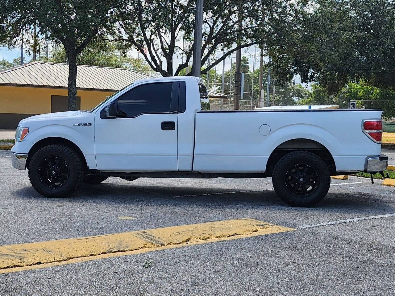 2014 FORD F-150 Pickup - $12,995