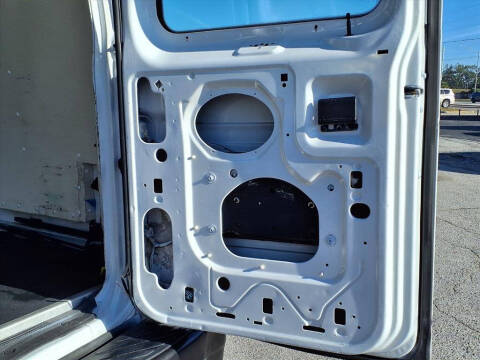 2013 Ford E-Series E-350 SD