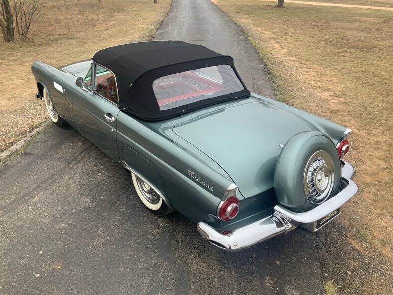 1956 Ford Thunderbird