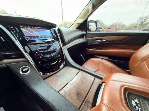 2018 Cadillac Escalade ESV Premium Luxury