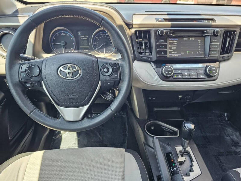 2017 Toyota RAV4 XLE