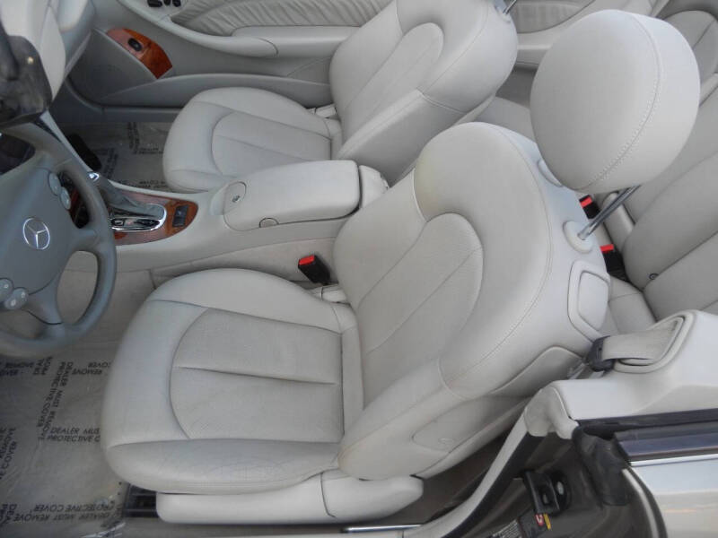 2005 Mercedes-Benz CLK CLK 320