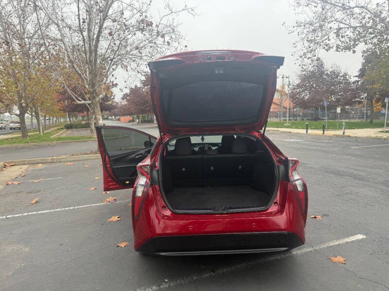 2017 Toyota Prius Two