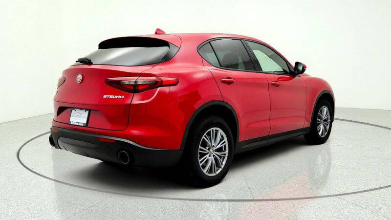 2023 Alfa Romeo Stelvio Sprint
