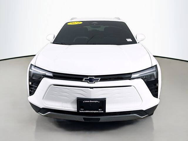 Used 2024 Chevrolet Blazer EV LT with VIN 3GNKDBRJ7RS292490 for sale in Bloomington, IL