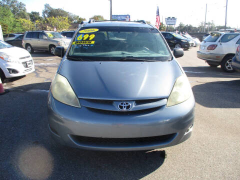 2006 Toyota Sienna LE 7 Passenger