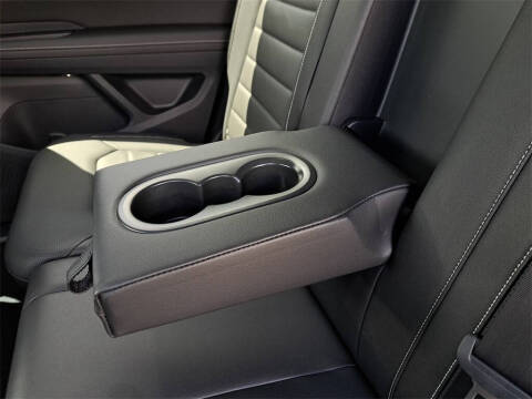 2025 Volkswagen Atlas Cross Sport SEL 4Motion