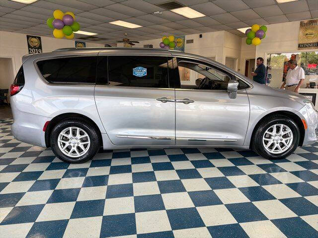 2020 Chrysler Pacifica Touring L