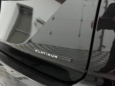 2025 Mitsubishi Outlander SEL Platinum Edition