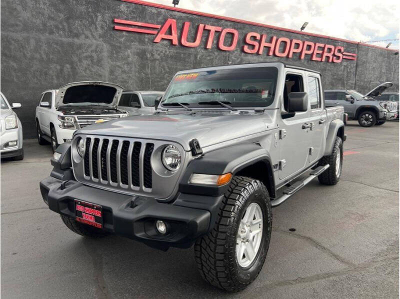 2020 Jeep Gladiator Sport S's photo