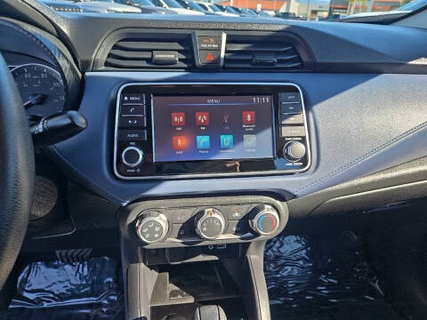 2023 Nissan Versa SV