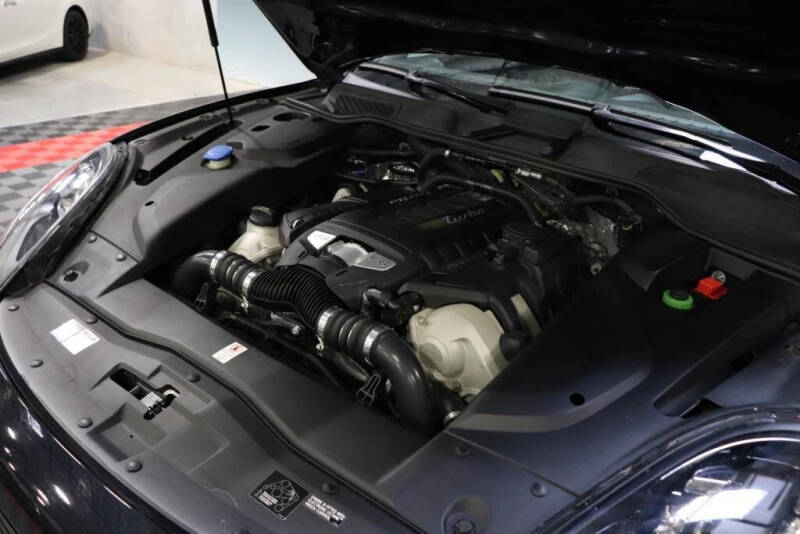 2015 Porsche Cayenne Turbo