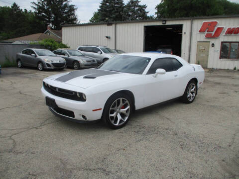 2015 Dodge Challenger SXT Plus