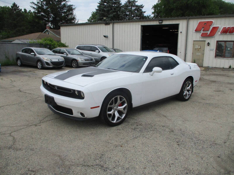2015 Dodge Challenger SXT Plus
