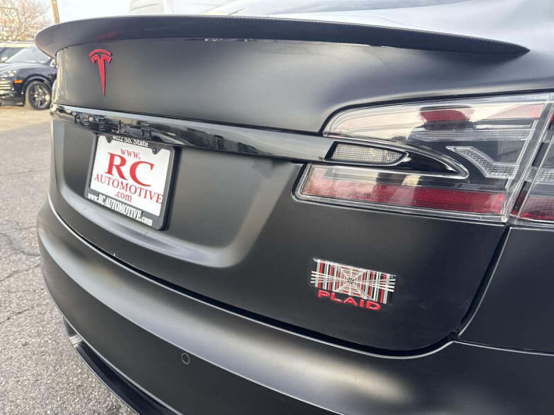 2021 Tesla Model S Plaid
