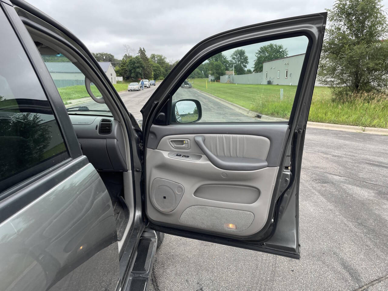 2005 Toyota Sequoia for sale at Twin Cities Auctions in Elk River, MN