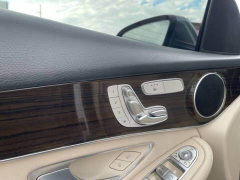 2019 Mercedes-Benz GLC GLC 300