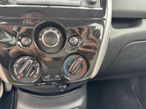 2015 Nissan Versa Note SV