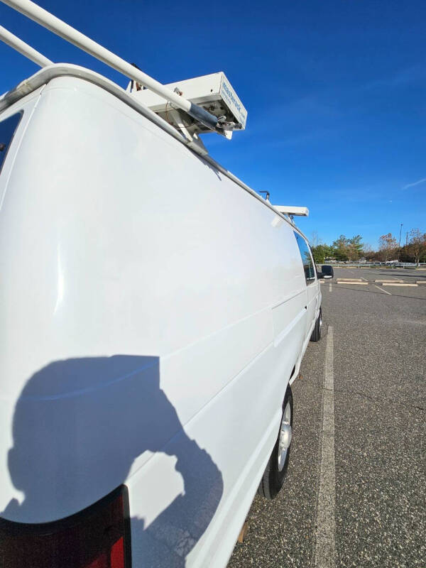 2011 Ford E-Series E-350 SD