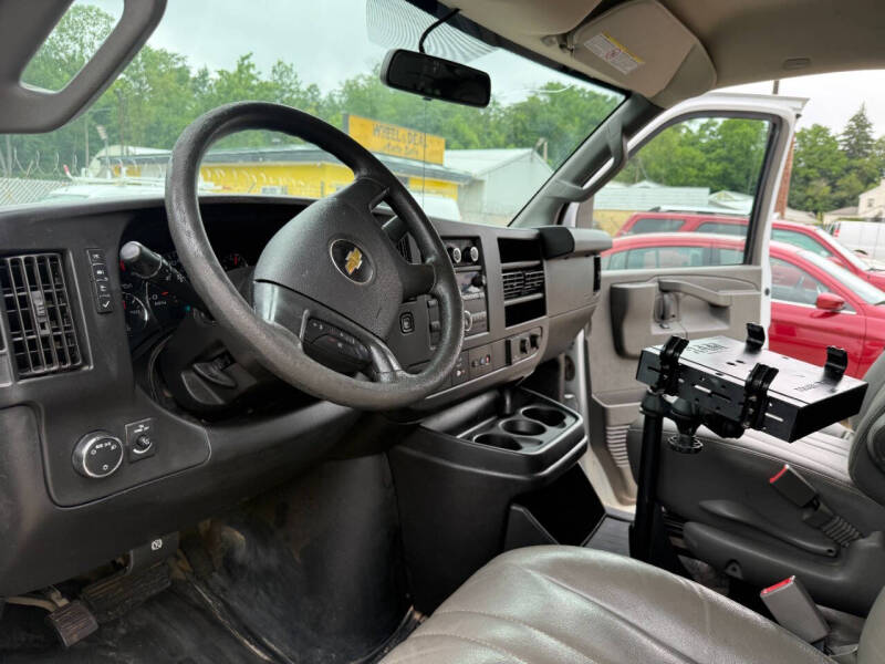 2019 Chevrolet Express 2500