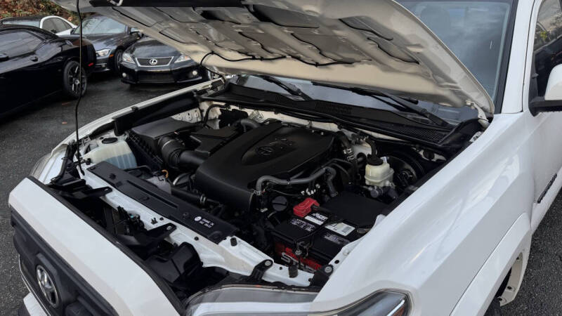 2017 Toyota Tacoma SR5 V6