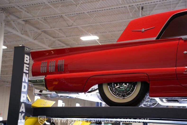 1960 Ford Thunderbird