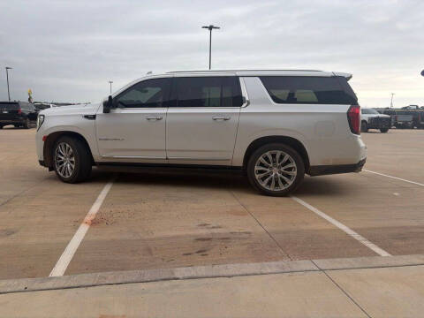 2023 GMC Yukon XL Denali