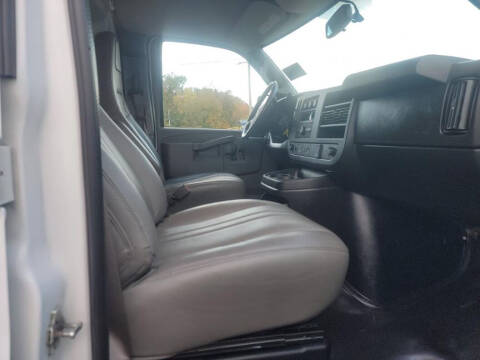 2021 Chevrolet Express 2500