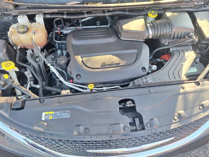 2020 Chrysler Voyager LXi