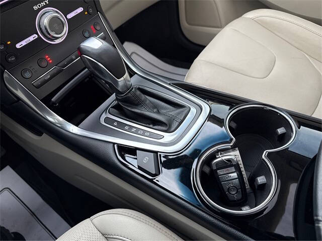 2018 Ford Edge Titanium