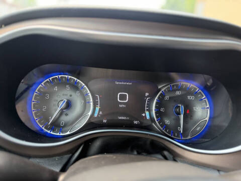 2017 Chrysler Pacifica Touring-L Plus