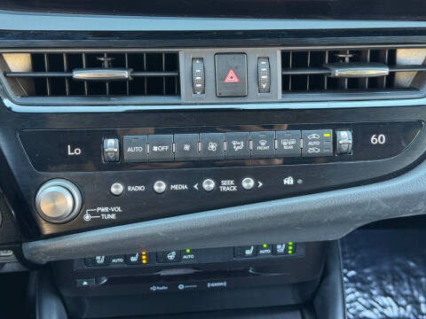 2022 Lexus ES 350